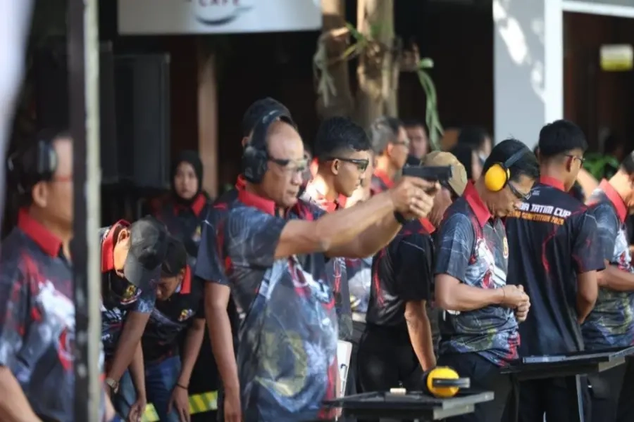 Kapolda Jatim Tegaskan Senjata Api Opsi Terakhir