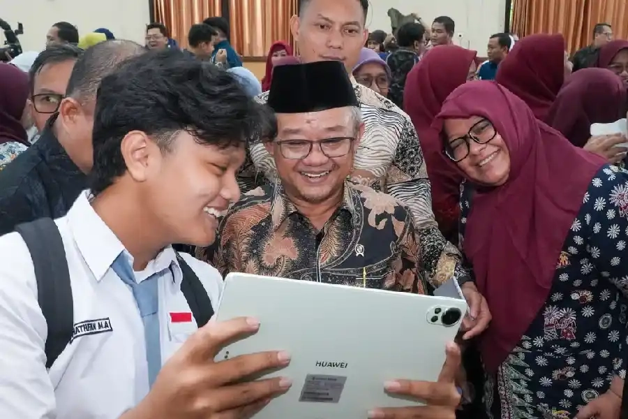 Kemendikdasmen-Perluas-Pelatihan-Guru-Berbasis-Koding-dan-AI