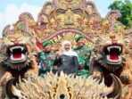 Khofifah-Pangdam Lepas Karnaval Budaya Bangkalan