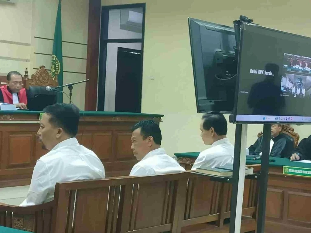 KPK-Tuntut-Sugiri-7-Tahun-Uang-Pengganti-Rp676-Miliar