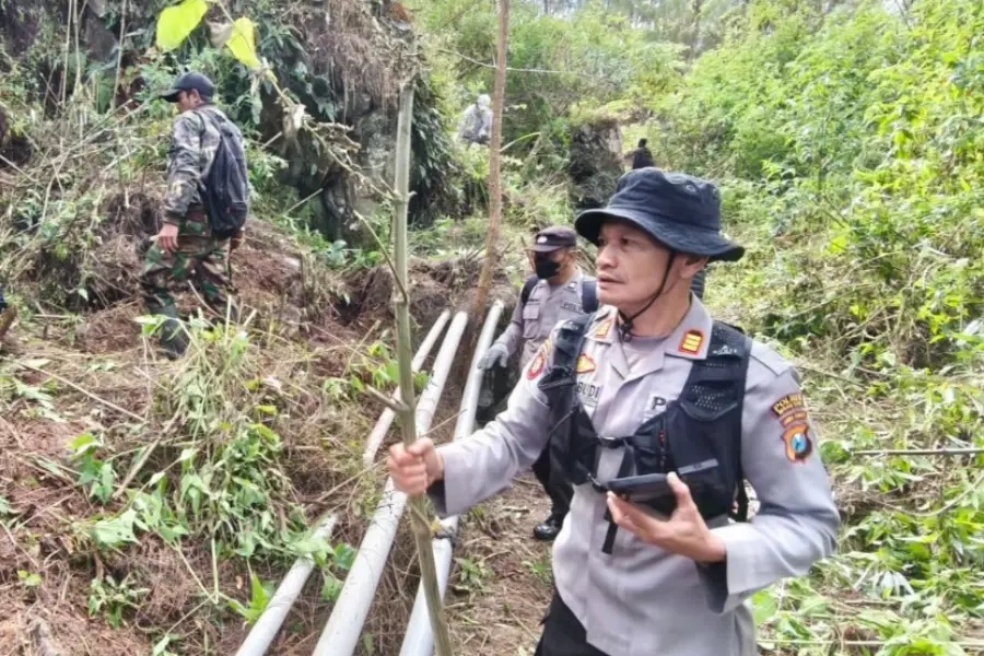 Polres Magetan Bangun Sekat Bakar Cegah Karhutla Lawu