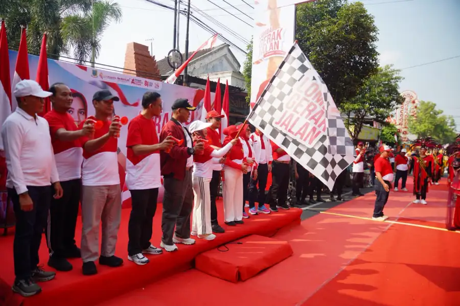 120 Regu Pelajar Ramaikan Gerak Jalan Merah Putih