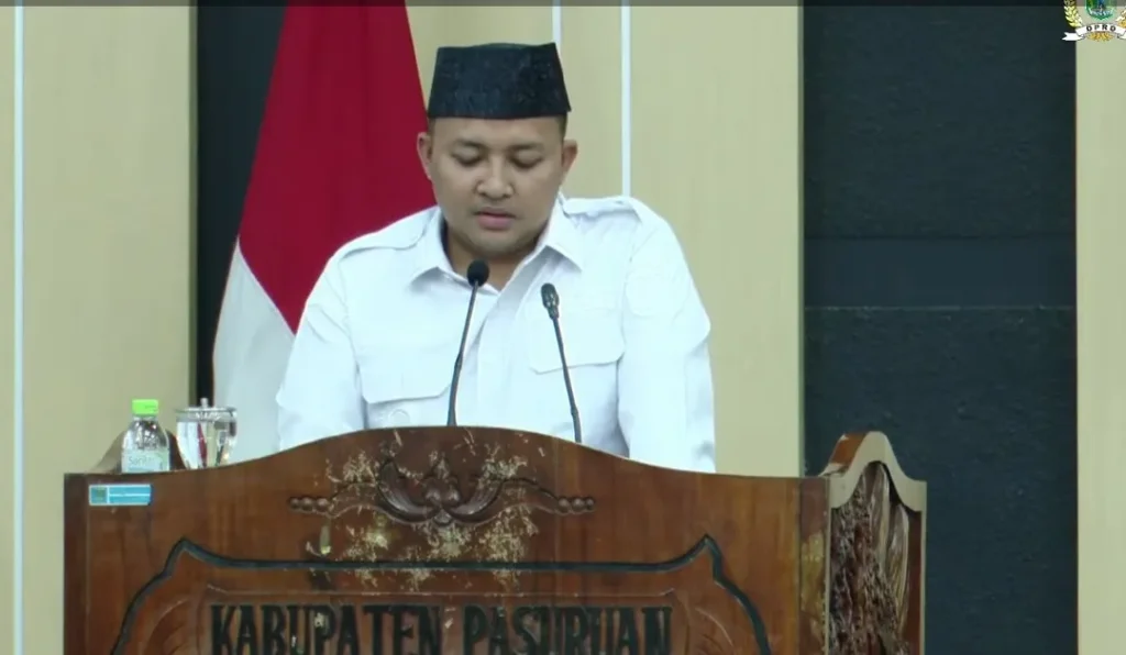 Bupati Pasuruan Jawab Pandangan Enam Fraksi DPRD