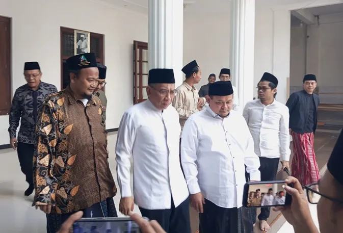 Gus Yahya Bahas Pemikiran Mbah Wahab Jelang Muktamar NU