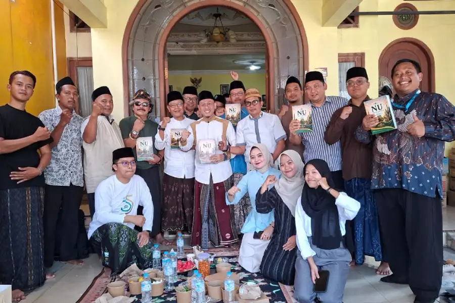 ISNU Jatim Puji Buku Tiga Jilid NU Abad Kedua