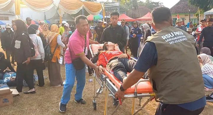 Peserta Gerak Jalan Jombang Berguguran Akibat Cuaca Ekstrem