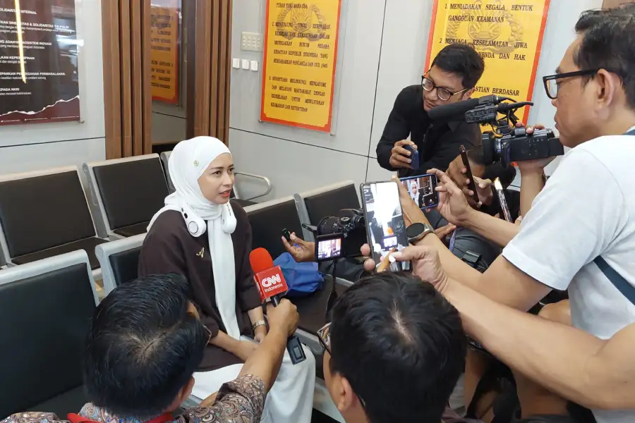 Ratu Felisha Diperiksa Polda Jatim soal Arisan Bodong