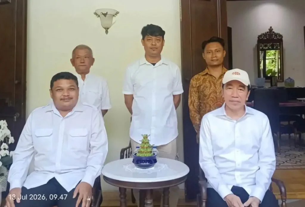Achmad Hidayat Legowo Usai Dibebastugaskan PDIP