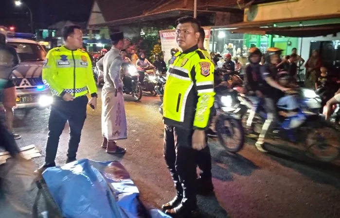 Ayah dan Balita Tewas Terlindas Truk Tangki di Jombang
