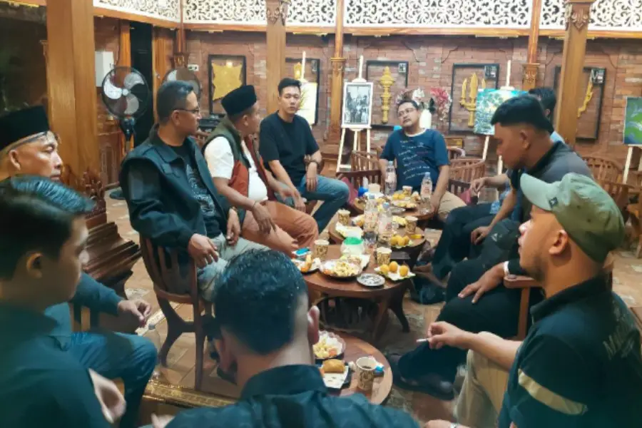 Kapolsek Gedeg Perkuat Komunikasi Cegah Konflik Silat