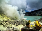 Kawah Ijen Dibuka Kembali Usai Kebakaran