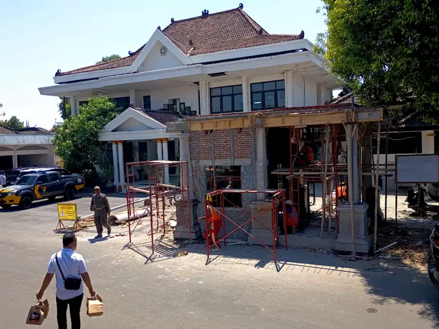 Keamanan Pringgitan Diperketat, Pos Jaga Dipindah
