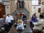 Prabowo Takziah ke Rumah Megawati, Sampaikan Duka Guruh Prabowo Takziah ke Rumah Megawati, Sampaikan Duka Guruh