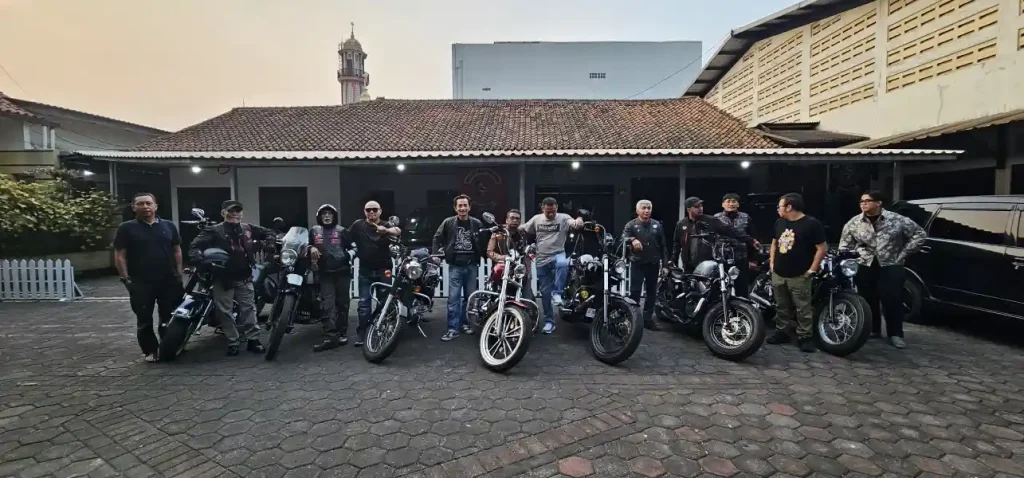 Puluhan Ribu Alumni Berdatangan ke Gontor