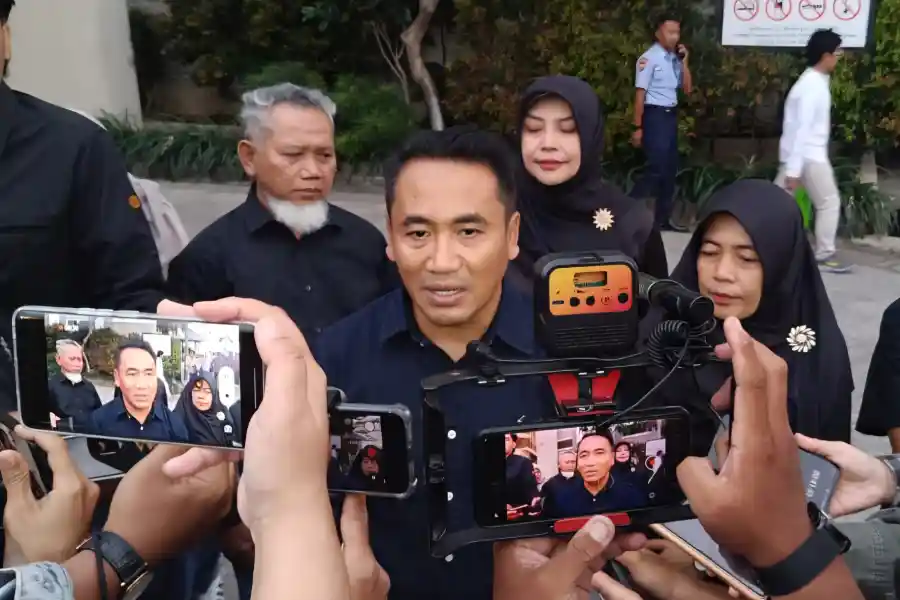 Ribuan Mahasiswa UMSura Doakan Penumpang Hilang KM Virgo