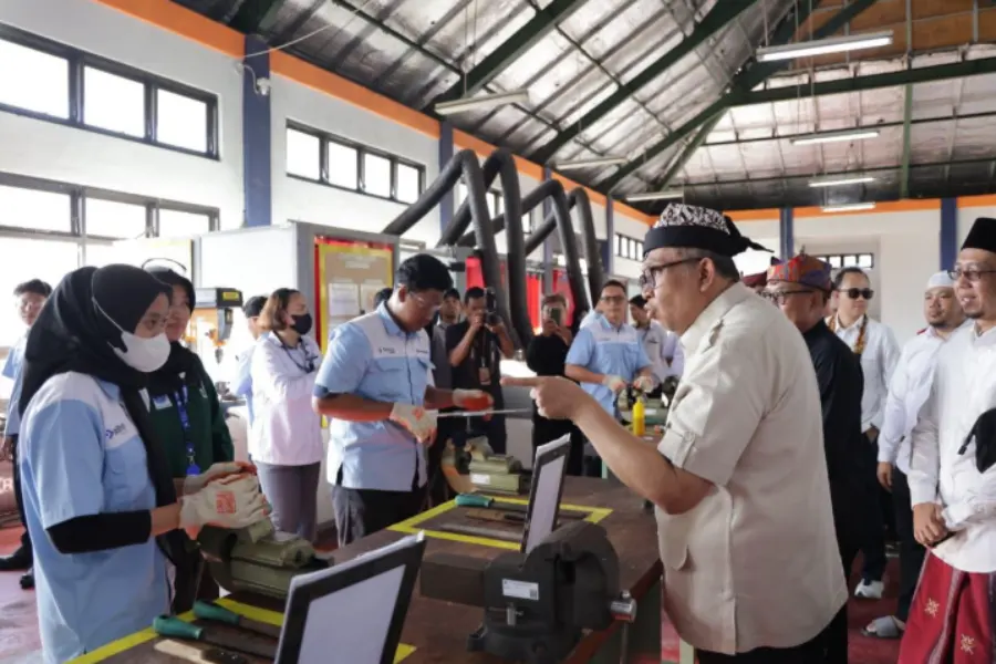Wamenaker Tekankan Kompetensi dan Bahasa untuk Kerja ke Jepang