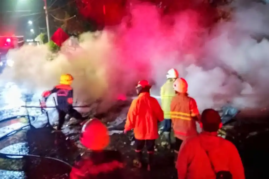 Warung Tembakau di Wonosari Bondowoso Ludes Terbakar