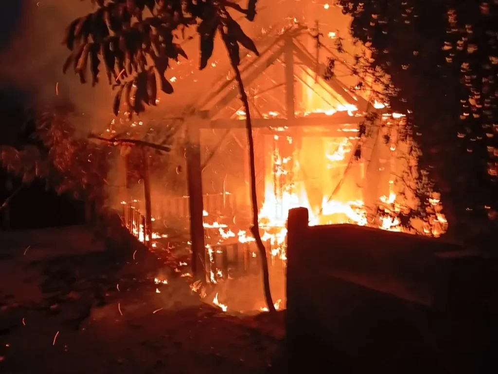 Bangunan Pondok Junnuudul Musthofa Kediri Terbakar