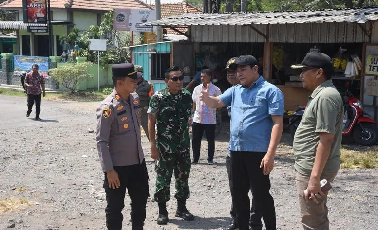 Bupati Sidoarjo Minta Persimpangan Polsek Jabon Dilebarkan