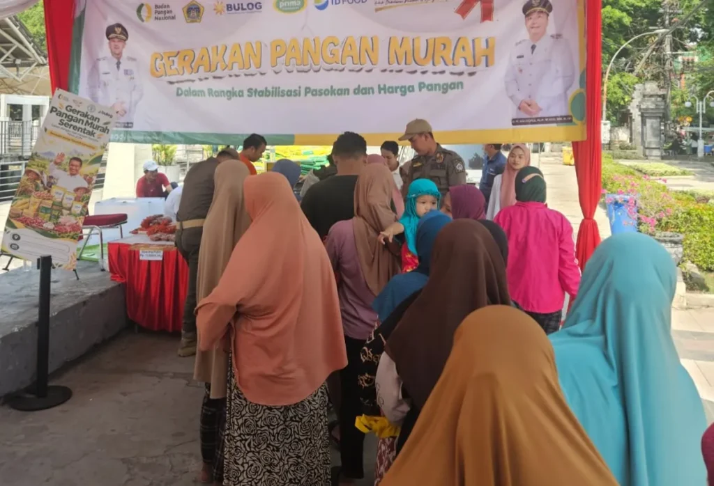Gerakan Pangan Murah di Gresik Diserbu Warga, Harga Sembako Lebih Terjangkau