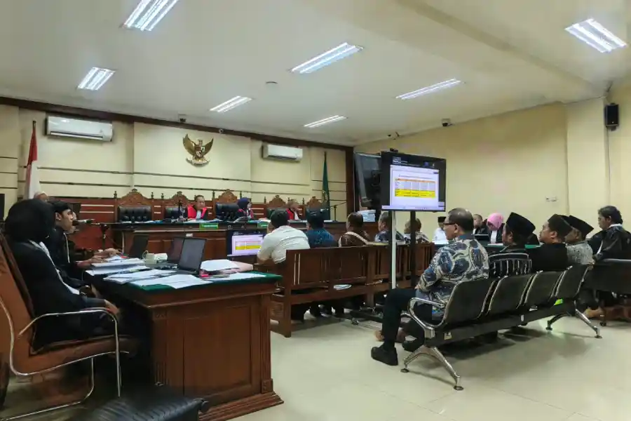 Kadindik Jatim Aries Jadi Saksi Kasus Hibah
