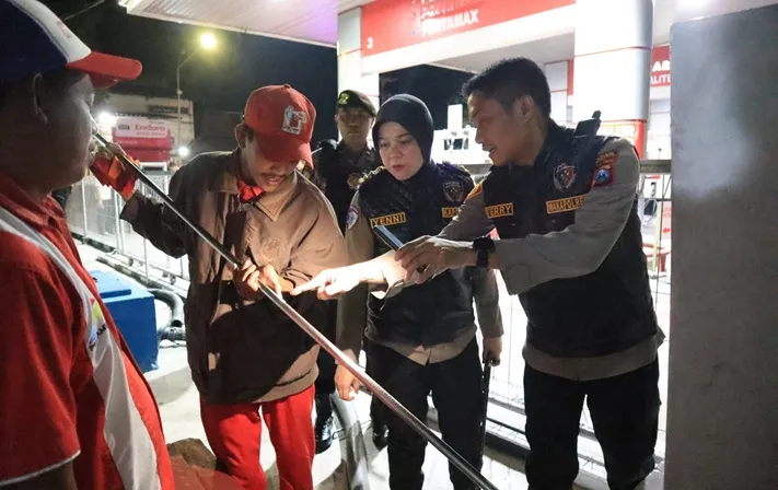 Kapolres Bojonegoro Cek SPBU, Pastikan Distribusi BBM Lancar