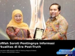 khofifah_amsi_awards_garudasatunews khofifah_amsi_awards_garudasatunews