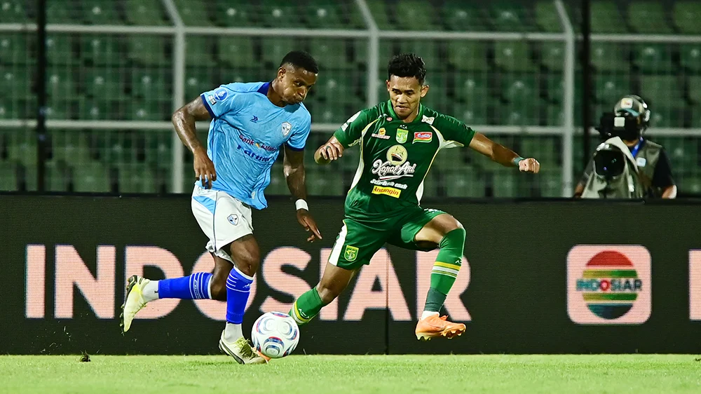 Pekan Keempat Super League Persebaya dan Persik Menang, Arema Imbang
