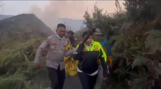 Pemkab Probolinggo Biayai Korban Karhutla Bromo, Relawan Diusulkan Jadi Pahlawan