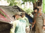 Pemkab Sidoarjo Tertibkan Bangunan Liar di Frontage Waru