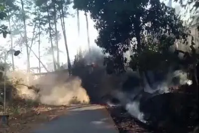 Sepekan Terbakar, Api Gunung Butak Dekati Permukiman