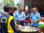 SMK Kartanegara Wates Kediri Masak 2.500 Porsi Bersama ICA