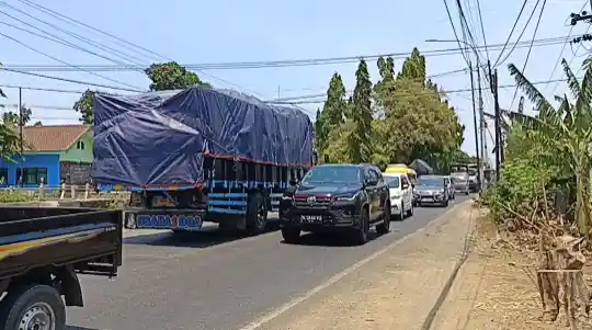 Tol Paspro Ditutup Empat Hari, Truk Padati Jalan Prof Hamka