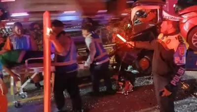 Towing Diduga Mengantuk, Lima Kendaraan Tabrakan di Tol Sumo