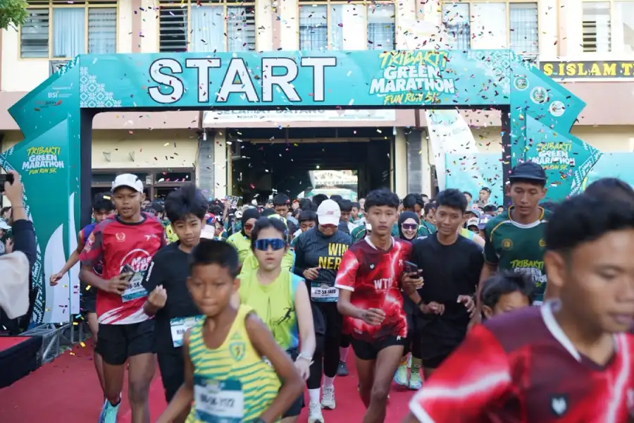 UIT Lirboyo Gelar Green Marathon, Tanam 1.000 Pohon